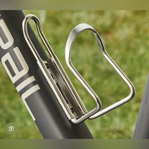 🖤CONCORD ALUMINUM BOTTLE CAGE🖤